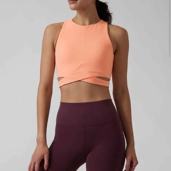 Athleta Conscious Cut Out Crop Tank Top Light Padding Peach Size Small - Picture 1 of 10